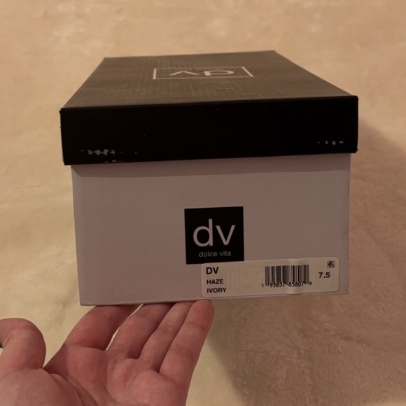 DV Dolce Vita Haze Strappy Lace-Up Block-Heel Sandals - Picture 14 of 14